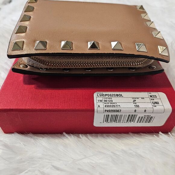 Valentino (Authentic) Khaki Leather Rockstud Zippy Wallet w/ Box & Dust Cover - Picture 6 of 14